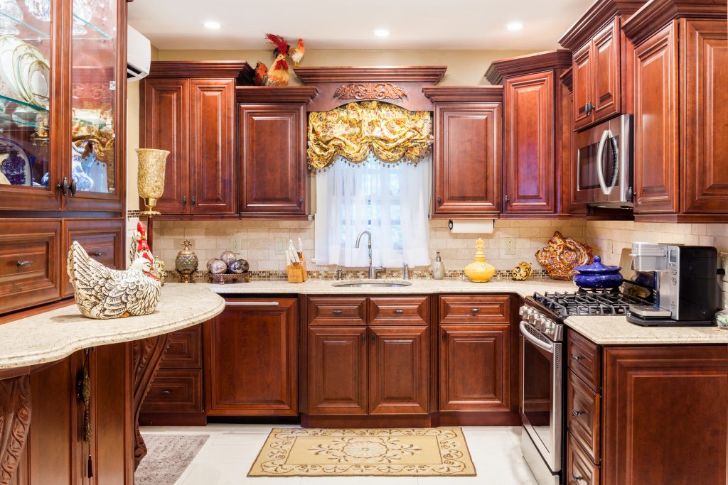 J5_Mahogany_Maple_Kitchen